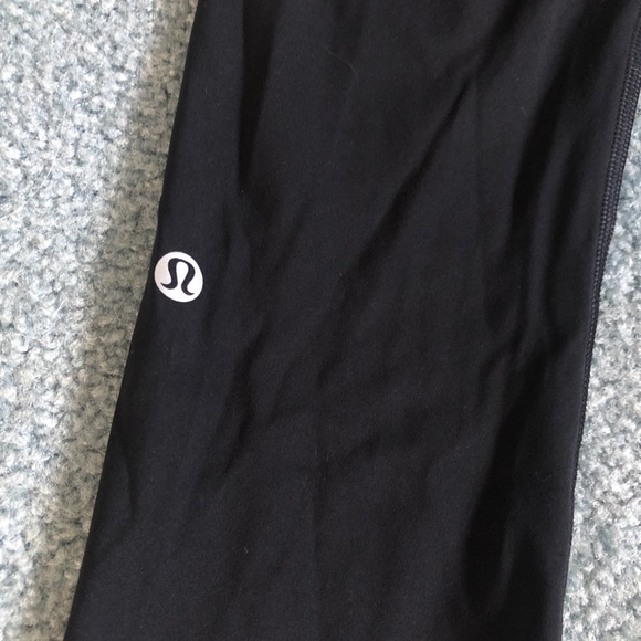 Lululemon Fast & Free Crop - Picture 2 of 5